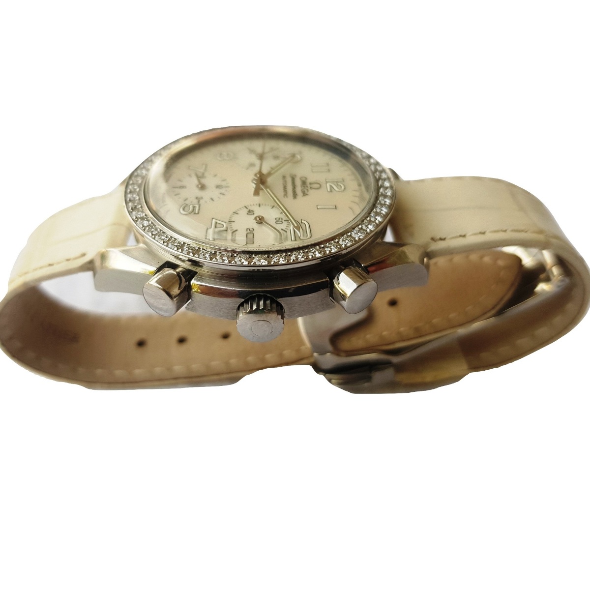 omega-speedmaster-mop dial-mother of pearl-3815.71.53-39mm-automatic-chrono-diamond bezel-jewellery watch-leather strap- ladies watch-sapphire crystal-swiss watch-preowned watches- unisex watch (3)
