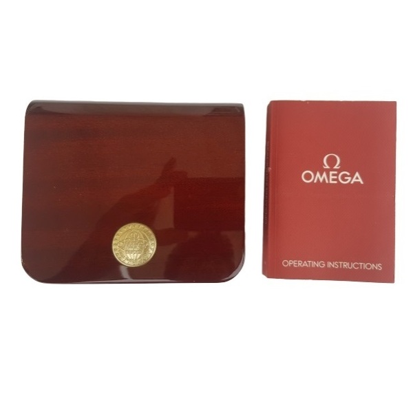 omega-speedmaster-mop dial-mother of pearl-3815.71.53-39mm-automatic-chrono-diamond bezel-jewellery watch-leather strap- ladies watch-sapphire crystal-swiss watch-preowned watches- unisex watch (8)