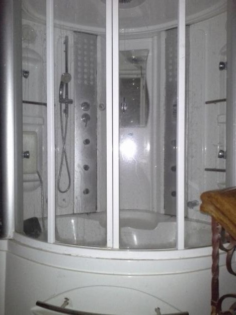 Shower-cubicle-Multifunction-steam bath-jacuzzi-bathtub-body jets-dapper n dame7