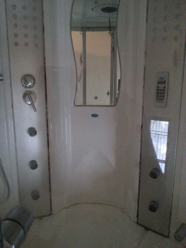 Shower-cubicle-Multifunction-steam bath-jacuzzi-bathtub-body jets-dapper n dame8