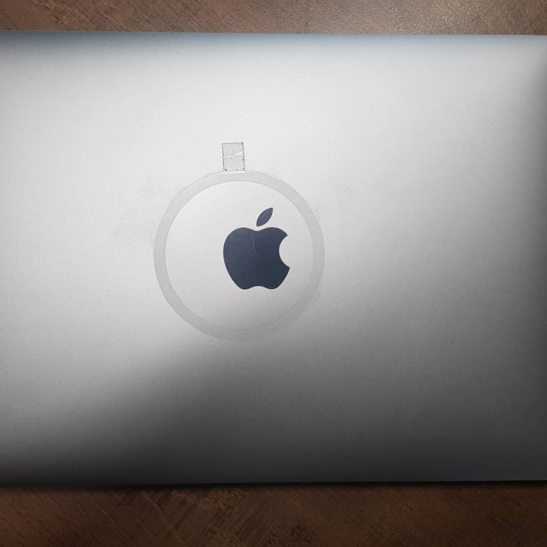 apple-macbook-pro-core i5-2016-2.9 ghz-512 ssd-8 gb-17