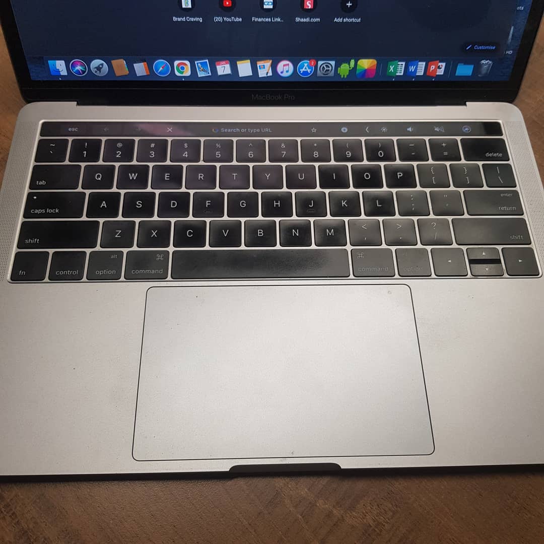 apple-macbook-pro-touchbar-core i5-2016-2.9 ghz-512 ssd-8 gb-3