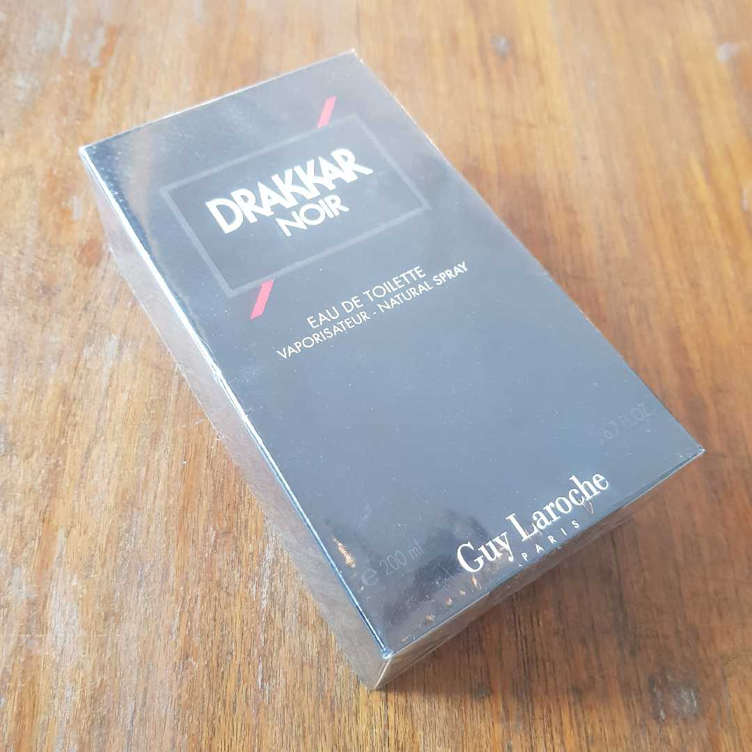 Drakkar-Noir-Eau-De-Toilette-Vaporisateur-Natural-Spray- (4)